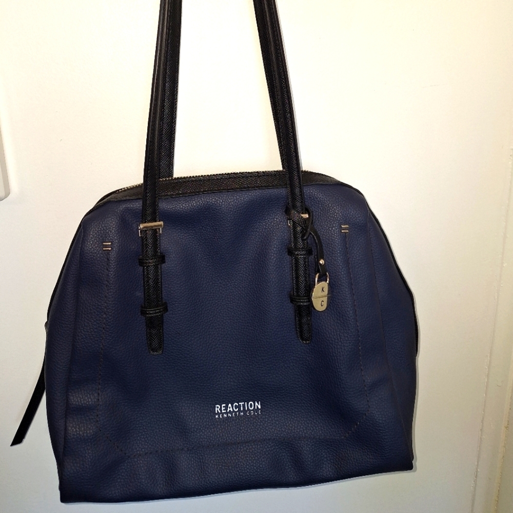 Kenneth Cole Reaction Shoulder Bag. Dark Blue/black Handles